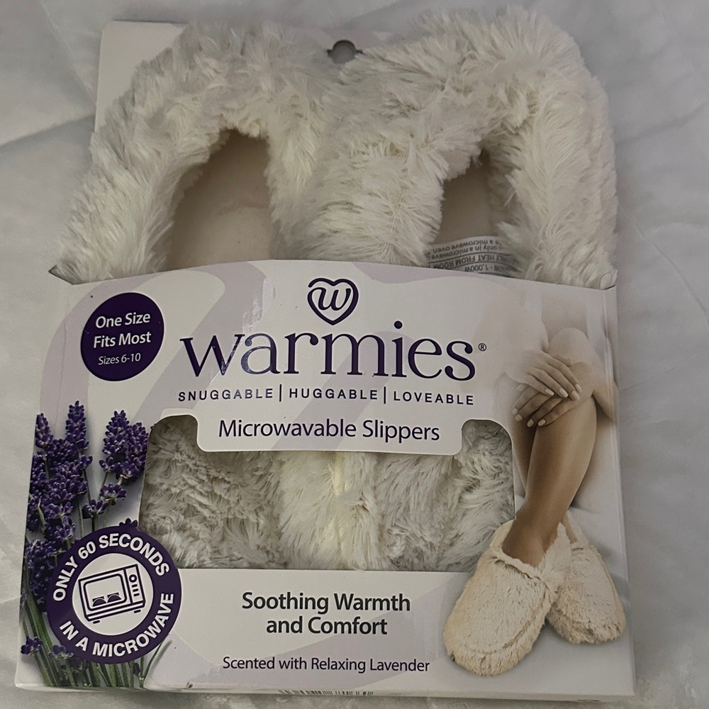 Warmies Cozy Microwavable Slippers in Cream